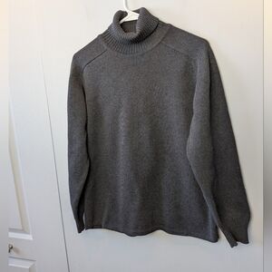 GAP Gray Turtleneck Sweater Women Size Small Long Sleeve Crochet Tricot